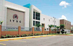 Instituto Técnico Superior Comunitario (ITSC), also known as San Luis Community College, the first community college in the country, which opened its doors in 2012. El Instituto Técnico Superior Comunitario (ITSC), también conocido como el Colegio Comunitario de San Luis, el primero en el país, el cual abrió sus puertas en el 2012.